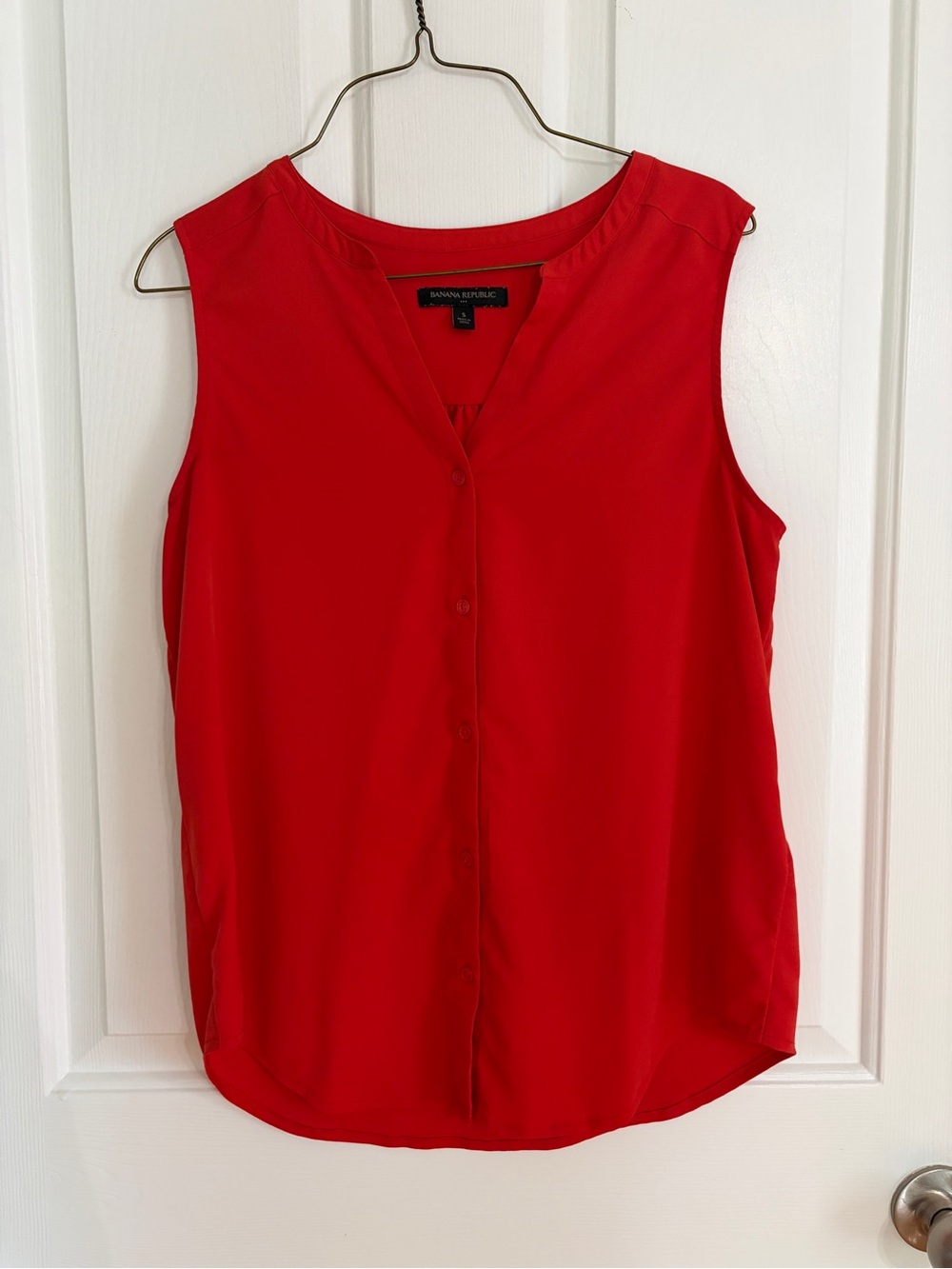 Banana Republic Bright Red Sleeveless Button-Front Blouse small